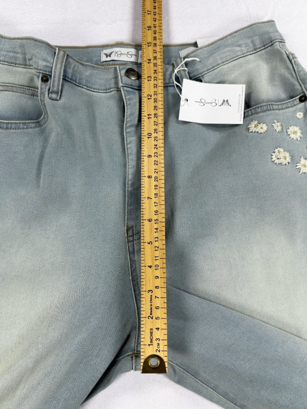 Jessica Simpson Women's 12 Light Blue Denim Jeans Wide-Leg Floral Embroidered - Picture 7 of 16